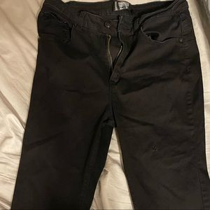 black skinny jeans. BRAND NEW